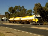 Road Train [Alice Springs] * 1280 x 960 * (296KB)